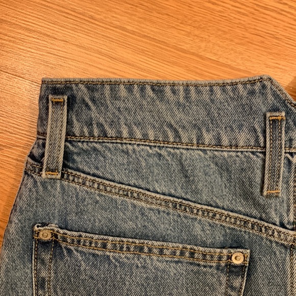 Levi’s Like New EUC Button Front Denim Mini Skirt - Picture 10 of 15